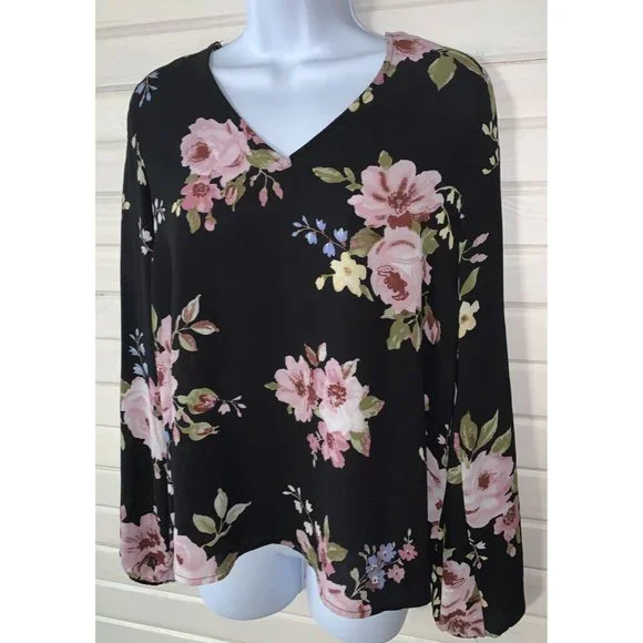 Monteau Los Angeles Sz MEDIUM Black Floral Pullover Blouse Keyhole Back EUC - Picture 3 of 10